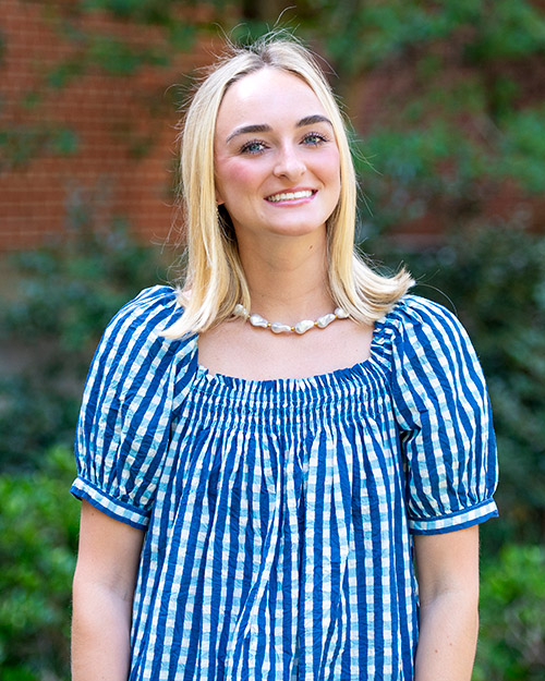 Ava Lauderdale Headshot