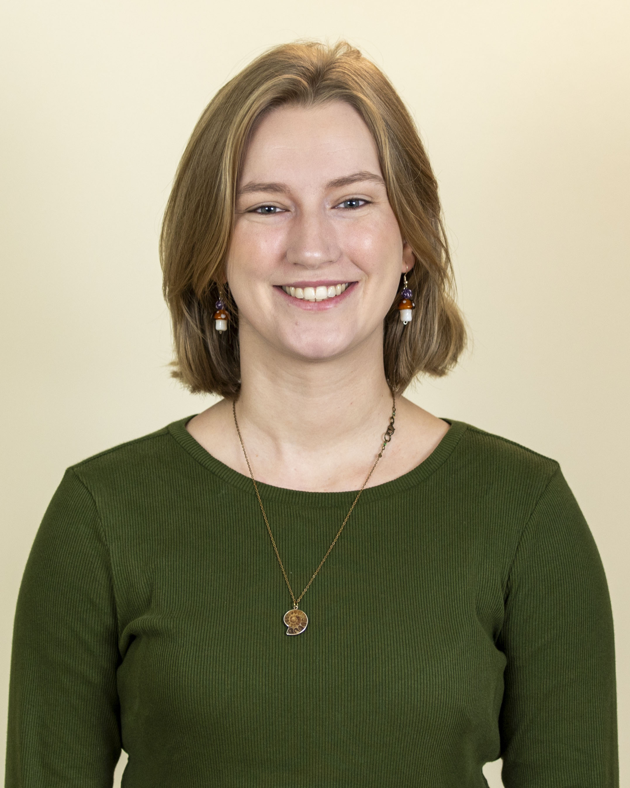 Hannah Gracy  Headshot