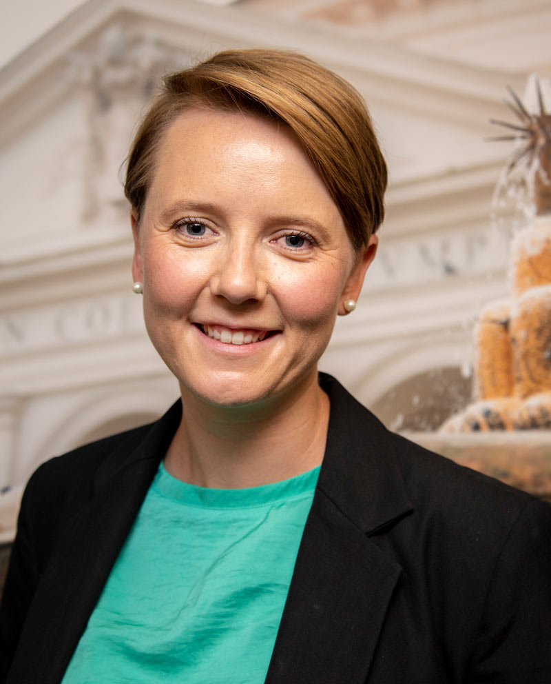Lacey Armstrong